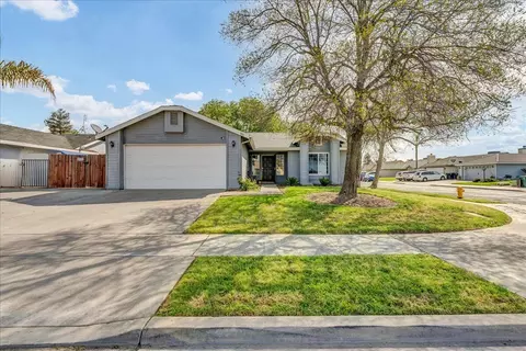 396 Mendocino St, Tulare, CA 93274