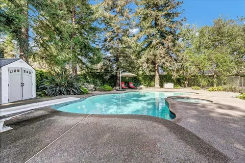 Exterior - 2511 E Harter Ct, Visalia, CA 93292 photo 10 of 10