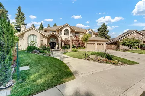 Exterior - 2511 E Harter Ct, Visalia, CA 93292 photo 3 of 10