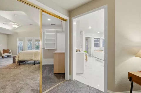 Entry Way - 2511 E Harter Ct, Visalia, CA 93292 photo 7 of 8
