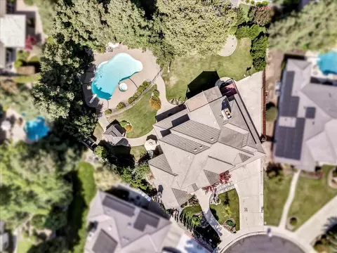 View/Area - 2511 E Harter Ct, Visalia, CA 93292 photo 1 of 2