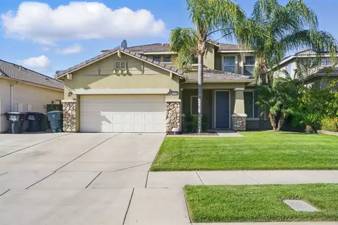 3010 W Sweet Ave, Visalia, CA 93291