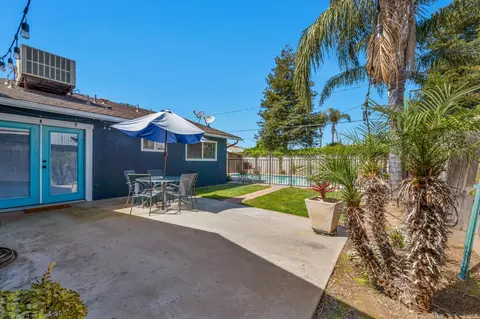 Exterior - 323 Plum St, Exeter, CA 93221 photo 8 of 14