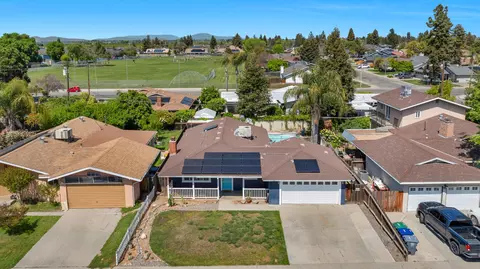 View/Area - 323 Plum St, Exeter, CA 93221 photo 2 of 4