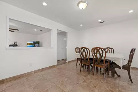 Dining - 323 Plum St, Exeter, CA 93221 photo 2 of 2