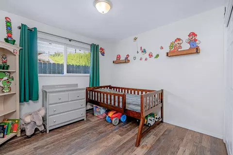 Bedroom - 323 Plum St, Exeter, CA 93221 photo 3 of 5