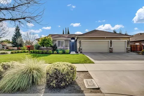 2627 N Boise St, Visalia, CA 93291