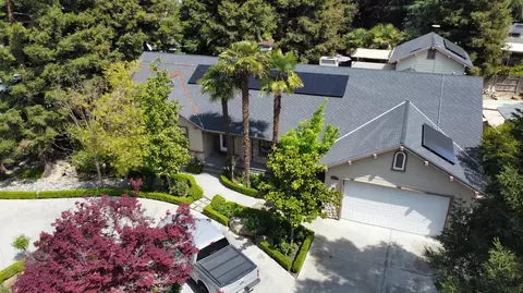 3607 W Royal Oaks Dr, Visalia, CA 93277