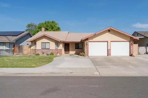 54 Taylor Way, Porterville, CA 93257