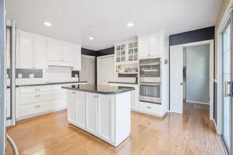 Kitchen - 601 Quail Ct, Exeter, CA 93221 photo 1 of 4