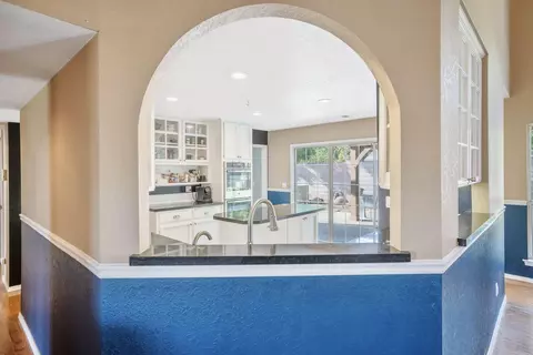 Entry Way - 601 Quail Ct, Exeter, CA 93221 photo 1 of 8