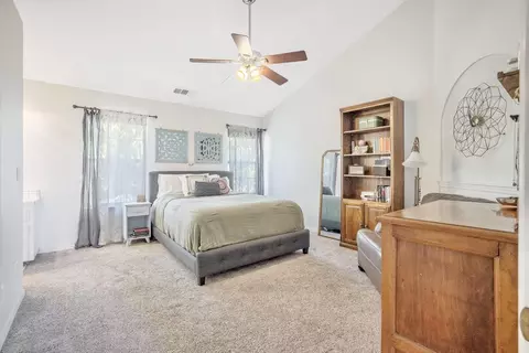 Bedroom - 601 Quail Ct, Exeter, CA 93221 photo 2 of 4