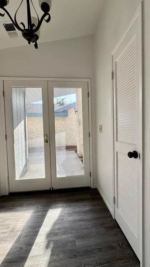 2030 E Andrea Ct, Visalia, CA 93292 photo 4