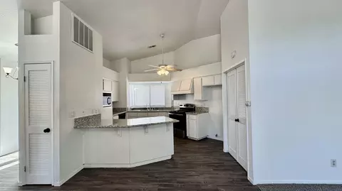 2030 E Andrea Ct, Visalia, CA 93292 photo 5
