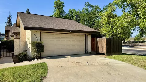 2030 E Andrea Ct, Visalia, CA 93292