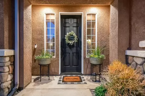 Entry Way - 6138 W Delaware Ct, Visalia, CA 93277 photo 16 of 16
