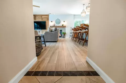 Entry Way - 6138 W Delaware Ct, Visalia, CA 93277 photo 6 of 16