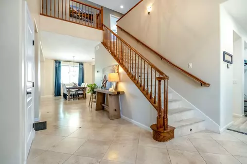 Entry Way - 6138 W Delaware Ct, Visalia, CA 93277 photo 4 of 16