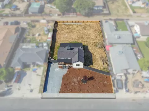 318 E 11th St, Hanford, CA 93230 photo 35