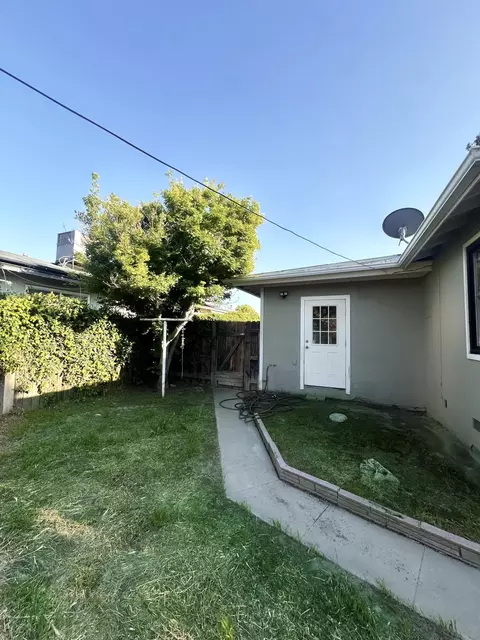 964 E Academy Ave, Tulare, CA 93274 photo 28