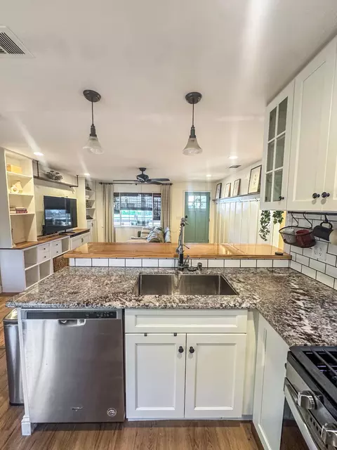 964 E Academy Ave, Tulare, CA 93274 photo 14