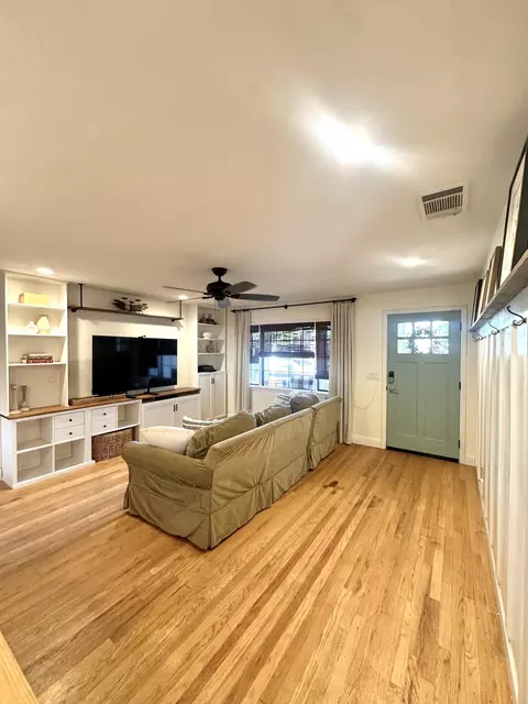 964 E Academy Ave, Tulare, CA 93274 photo 6