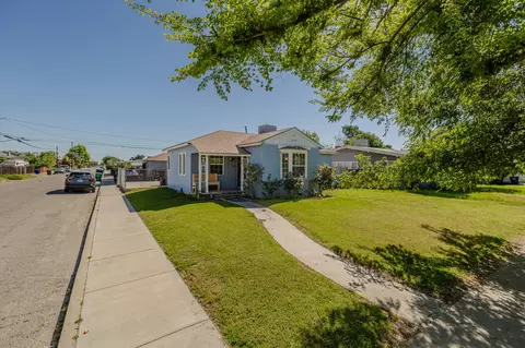 335 W Kanai Ave, Porterville, CA 93257