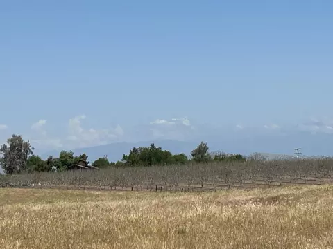 Road 240, Terra Bella, CA 93270