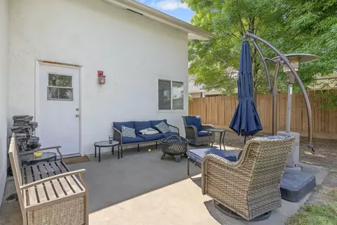 1116 E Paradise Ave, Visalia, CA 93292 photo 27