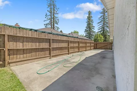 1116 E Paradise Ave, Visalia, CA 93292 photo 33