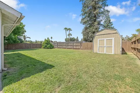 1116 E Paradise Ave, Visalia, CA 93292 photo 32