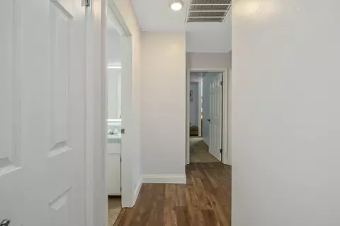 1116 E Paradise Ave, Visalia, CA 93292 photo 17