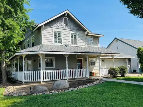 4448 W Orchard Ave, Visalia, CA 93277
