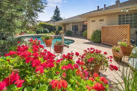 Exterior - 1424 E Feemster Ave, Visalia, CA 93292 photo 13 of 15