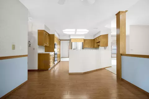 Entry Way - 1424 E Feemster Ave, Visalia, CA 93292 photo 6 of 10