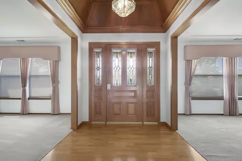 Entry Way - 1424 E Feemster Ave, Visalia, CA 93292 photo 4 of 10
