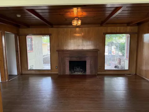 316 Valencia Dr, Exeter, CA 93221 photo 3