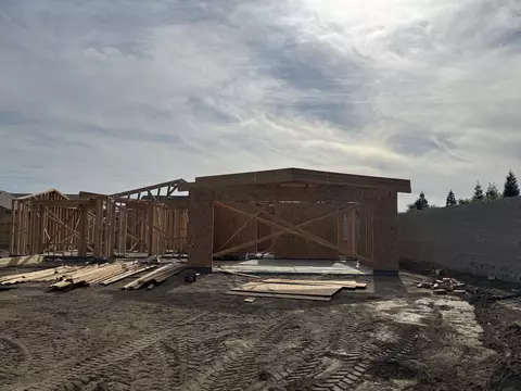 1194 S Ohio Pl W, Porterville, CA 93257