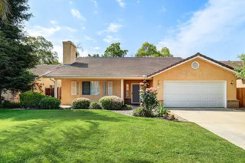 4115 E Laurel Ave, Visalia, CA 93292