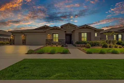 2219 W Malone St, Hanford, CA 93230