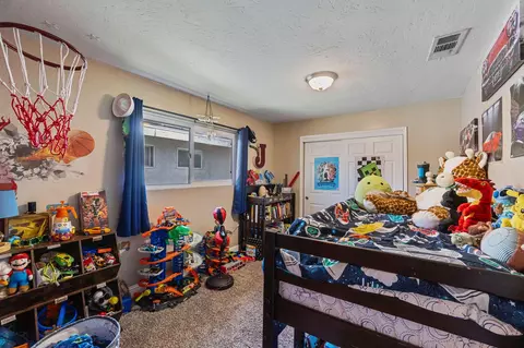 Bedroom - 947 E Ciinamon Dr, Lemoore, CA 93245 photo 1 of 6