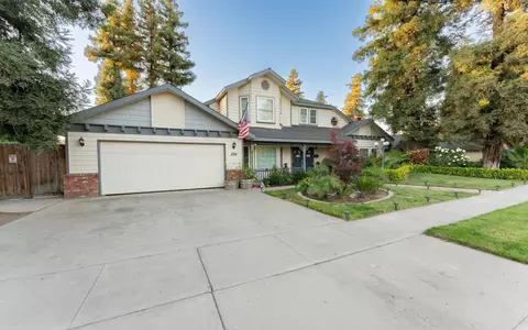 Exterior - 286 E Wilson Ave, Tulare, CA 93274 photo 3 of 24