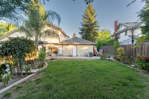 Exterior - 286 E Wilson Ave, Tulare, CA 93274 photo 17 of 24