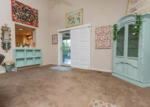 Living - 286 E Wilson Ave, Tulare, CA 93274 photo 4 of 5