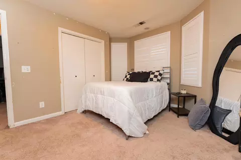 Bedroom - 286 E Wilson Ave, Tulare, CA 93274 photo 5 of 6