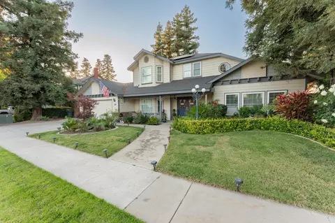 Exterior - 286 E Wilson Ave, Tulare, CA 93274 photo 4 of 24