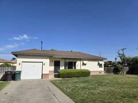 522 N Dickran Dr, Tulare, CA 93274