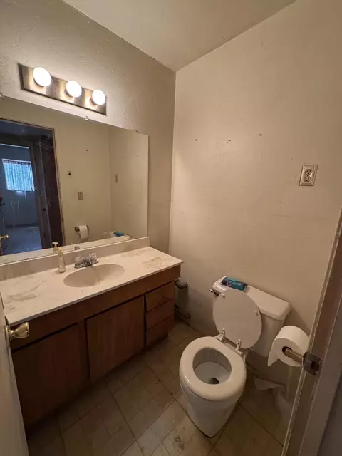 2349 E Sunset Ave, Tulare, CA 93274 photo 6