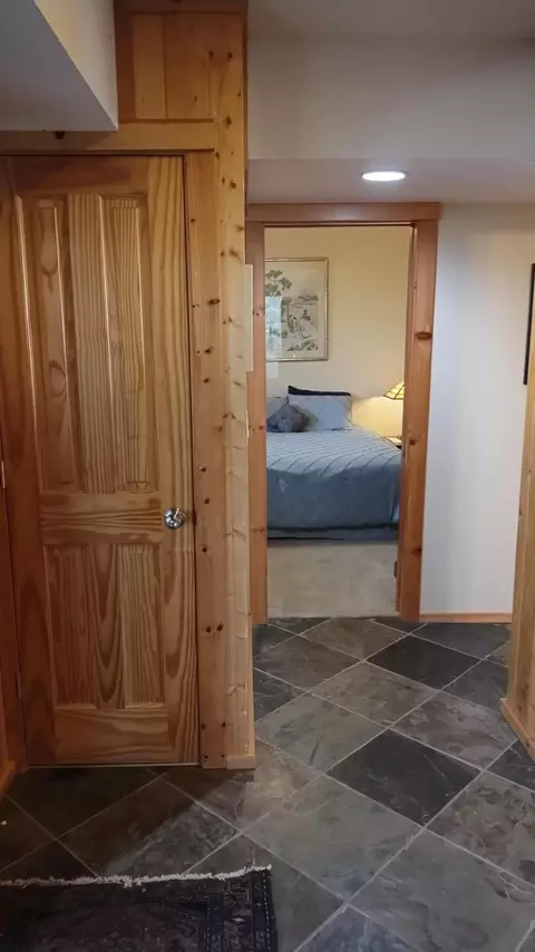 Entry Way - 339 View Dr, Springville, CA 93265 photo 10 of 13