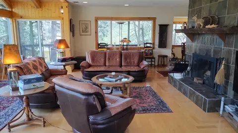 Living - 339 View Dr, Springville, CA 93265 photo 6 of 11